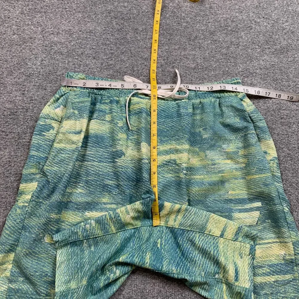Lululemon Swim Shorts Mens Large Pixel Hawaiian Shift Channel Cross Lined Trunks
